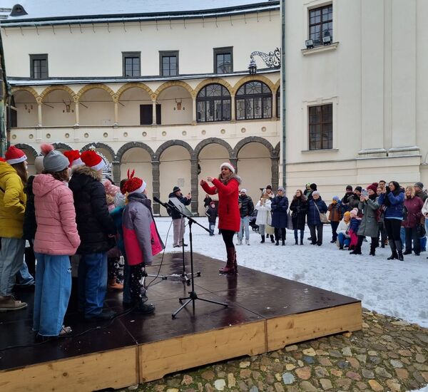 Vánoční jarmark na zámku Bruntál